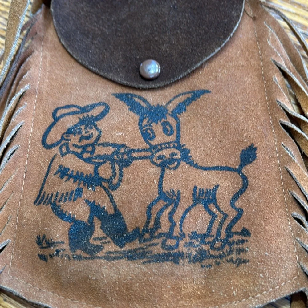 Vintage leather pouch w/fringe. Snap close. Grand Canyon Park souvenir pouch.